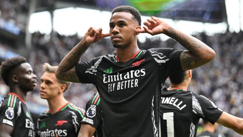 阿斯：罗德里戈说服阿隆索 留队与维尼修斯争左路